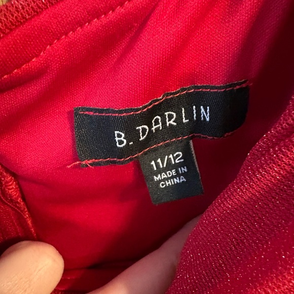 Stunning Red Floor Length Long Sleeve Off the Shoulder Dress - Picture 4 of 8